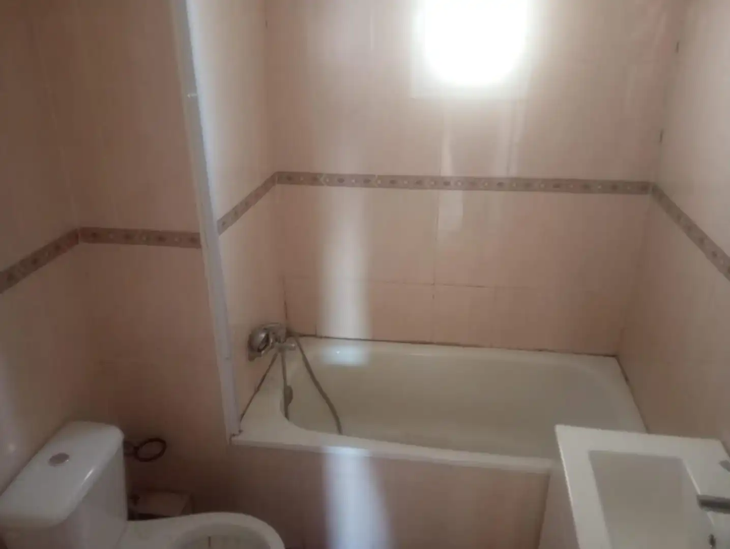Bathroom of Flat for sale in Algeciras