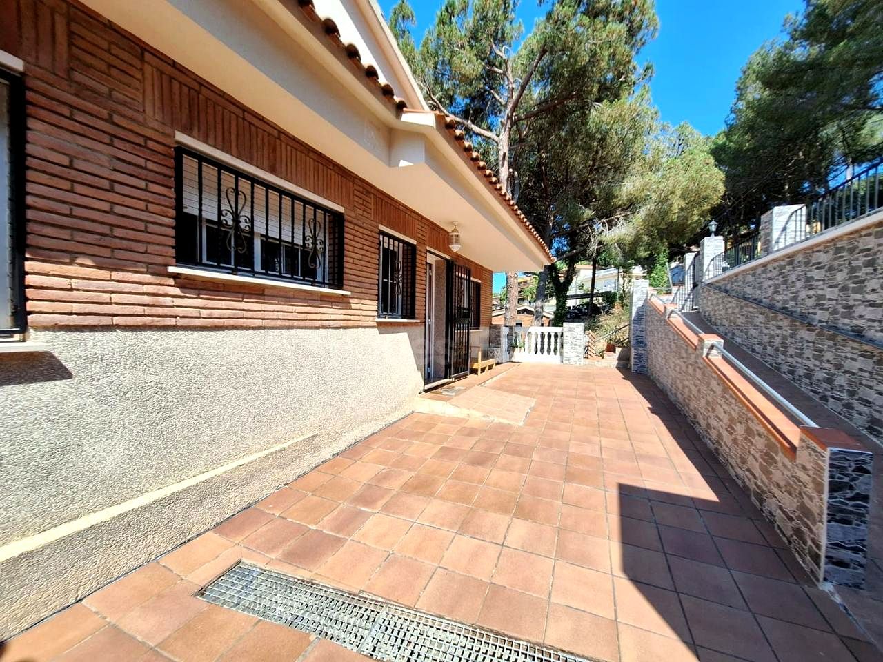Vista exterior de Casa o xalet en venda en Argentona amb Calefacció, Jardí privat i Terrassa