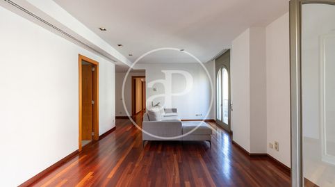 Foto 2 von Wohnung zur Miete in Carrer de Provença, Dreta de l'Eixample, Barcelona Capital