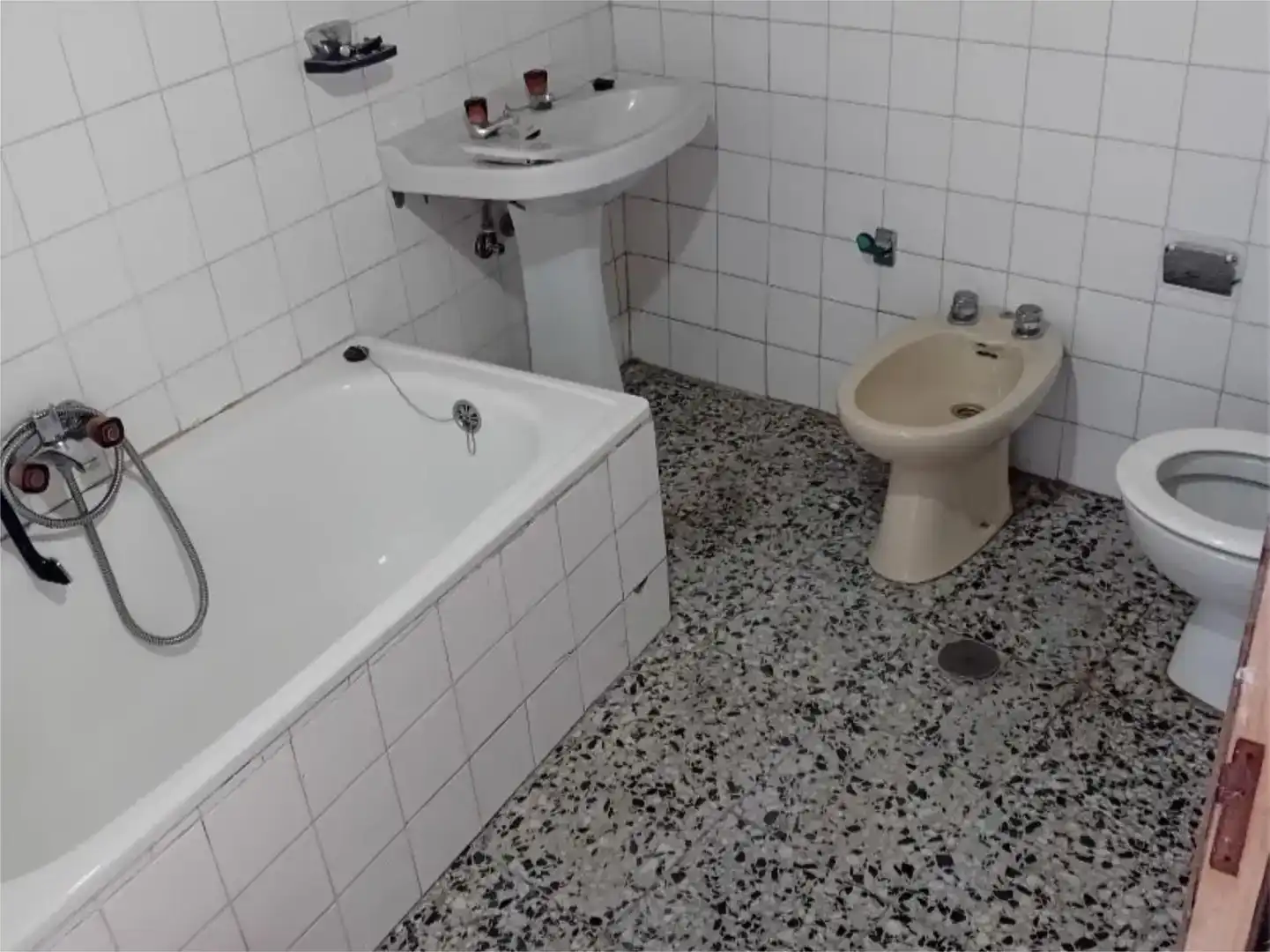 Baño de Piso en venta en Casasola con Jardín privado