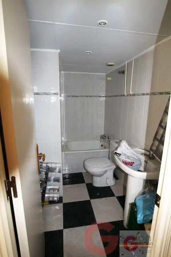 Local comercial en venda a Centro, imagen 3