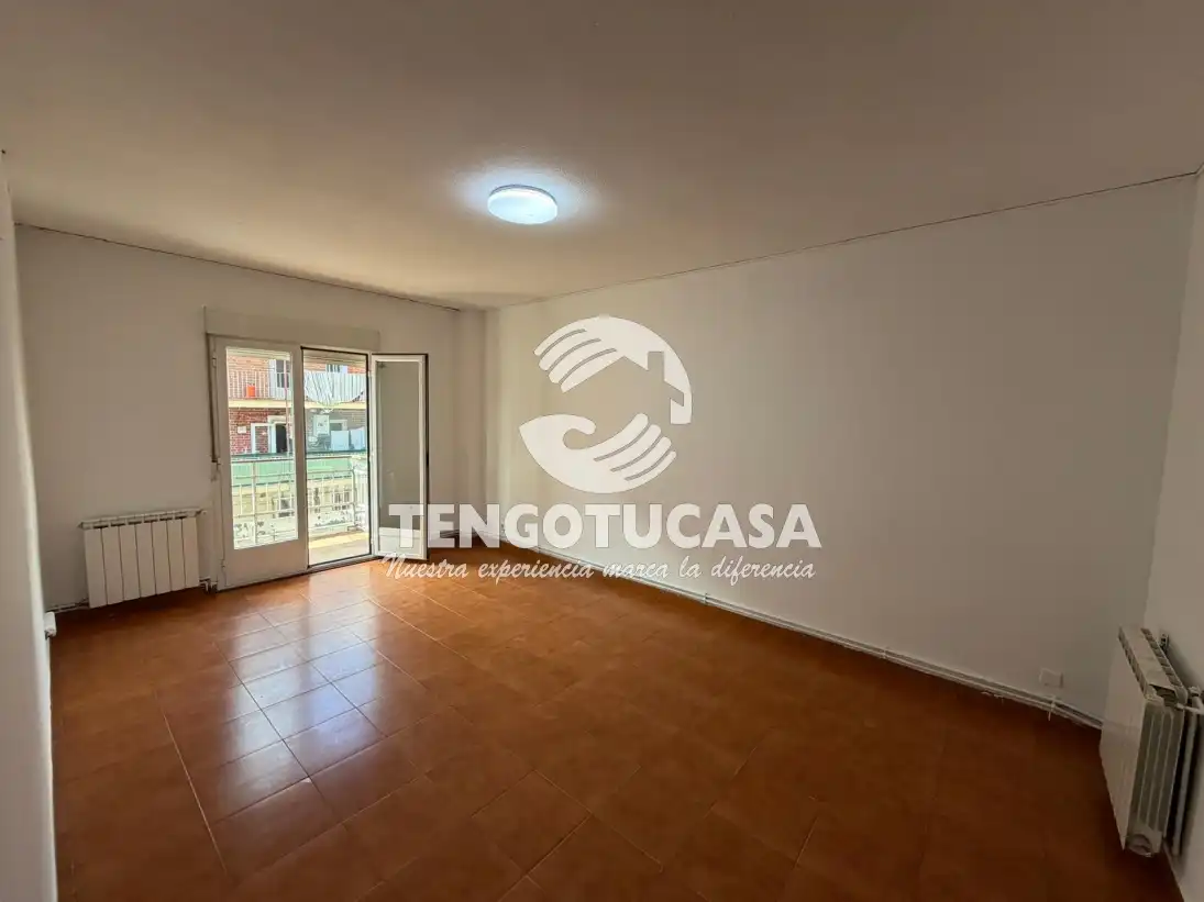 Sala de estar de Piso en venta en Madrid con Calefacción, Terraza y Trastero