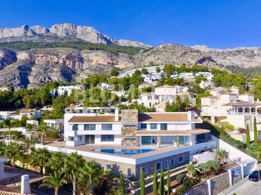 Chalet con piscina en venta en Altea la Vella