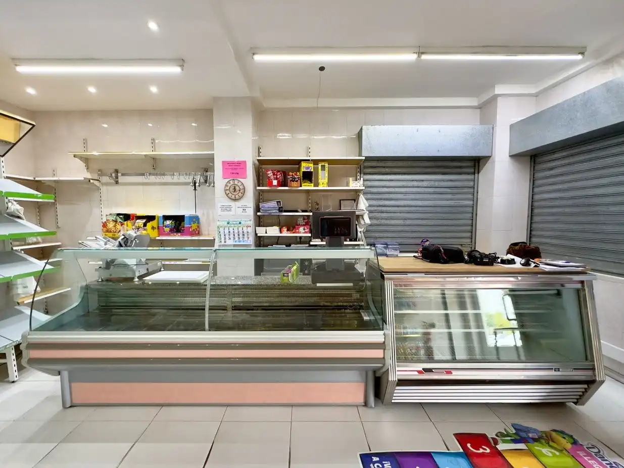 Local en venta en Illera