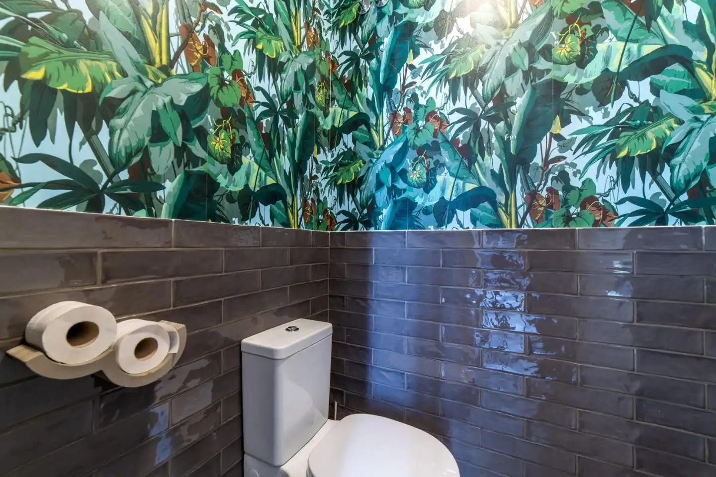 Bathroom of Commercial properties for rent in Madrid