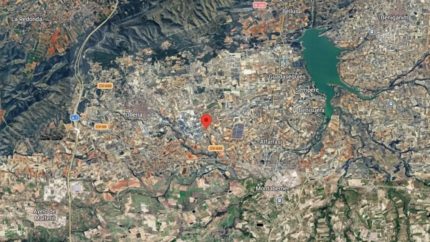 Außenansicht von Residential zum Verkauf in L'Olleria, Valencia