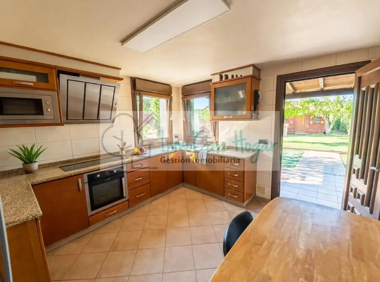 House with pool for sale in Mos, imagen 5