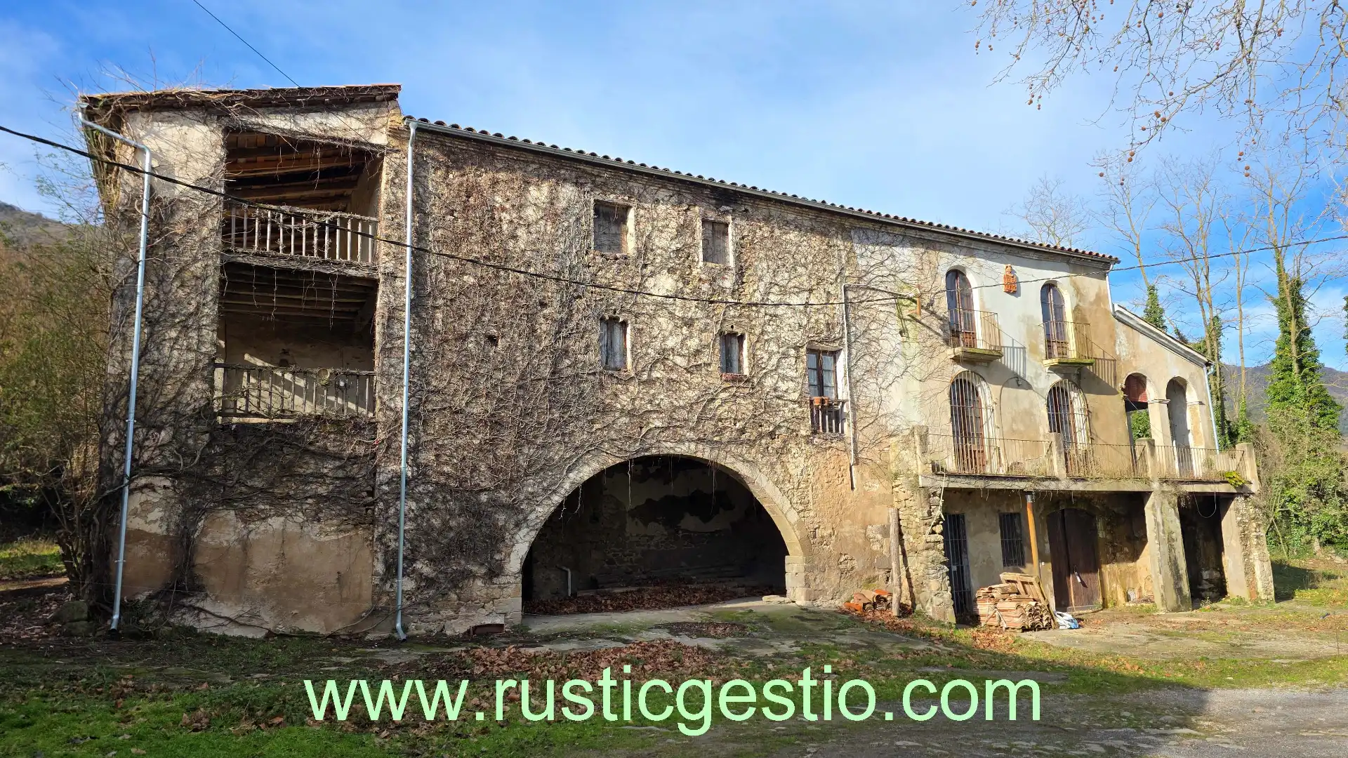 Finca rústica en venda a La Vall d'en Bas