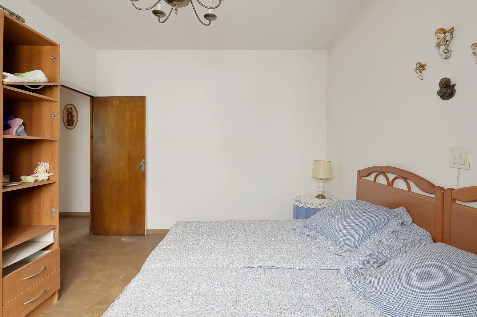 Schlafzimmer von Wohnung zum Verkauf in Oviedo  mit Heizung, Parkett und Abstellraum