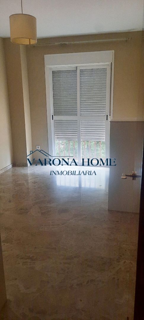 Vista exterior de Pis de lloguer en  Córdoba Capital amb Rentadora i Microones