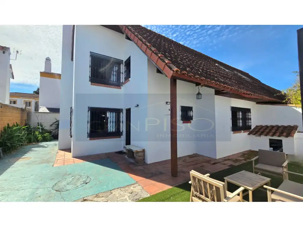 Vista exterior de Casa o chalet en venta en Castellar de la Frontera