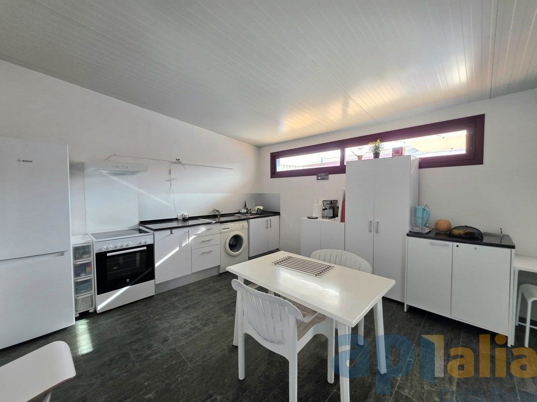 Cuina de Casa adosada en venda en Sant Feliu de Guíxols amb Calefacció i Terrassa