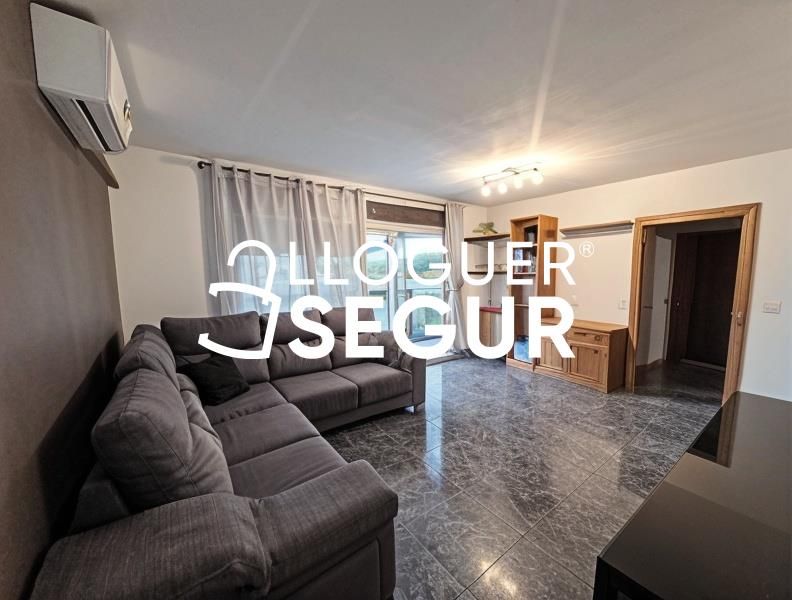 Living room of Flat to rent in Sabadell  with Heating and Furnished