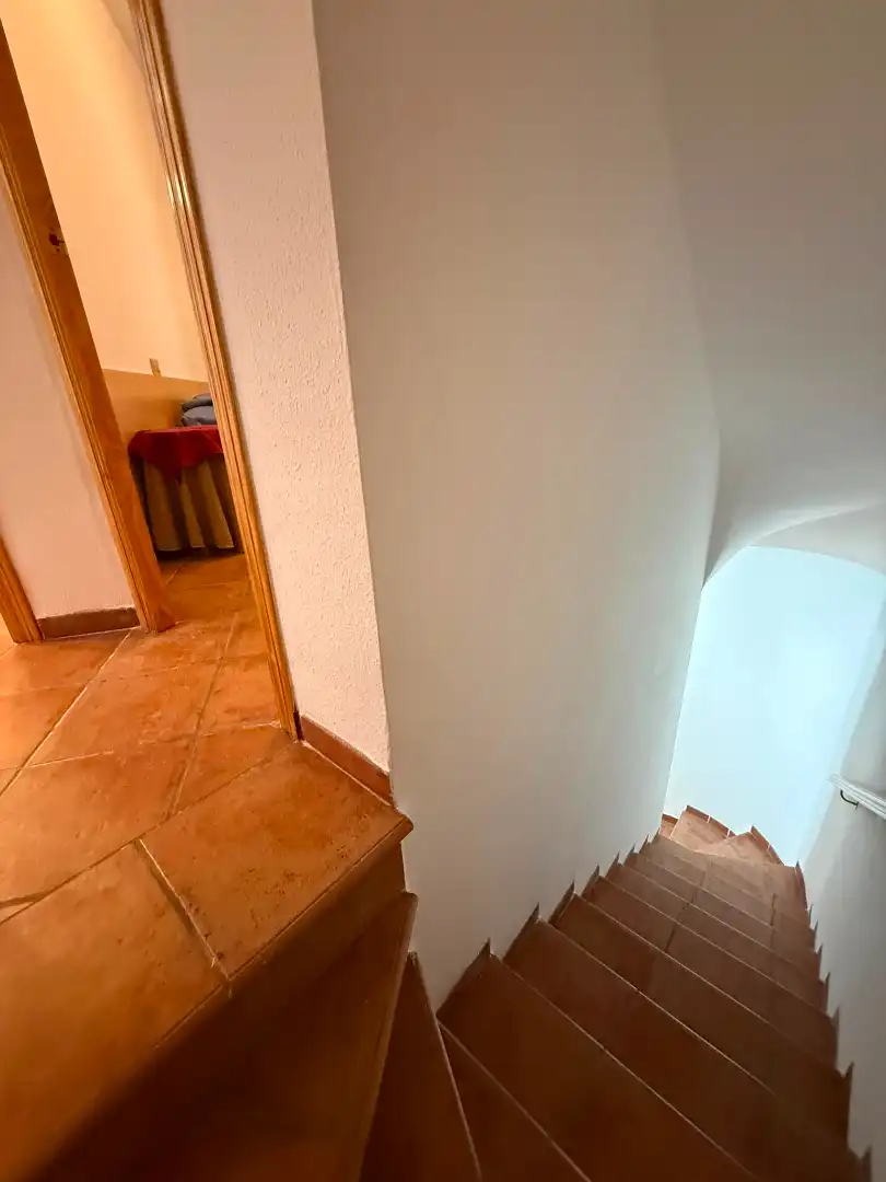 Casa adosada en venda en Cortes de Arenoso amb Calefacció, Moblat i Forn