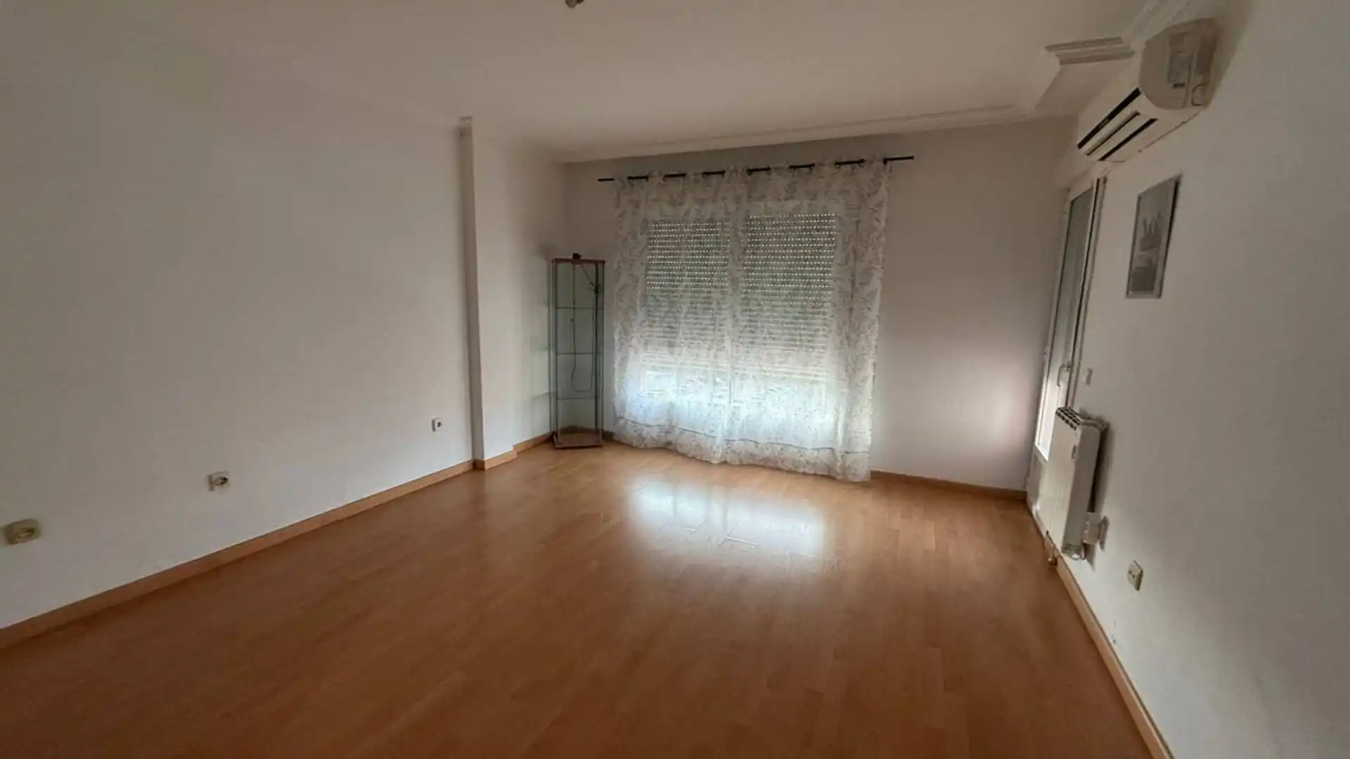 Sala d'estar de Pis de lloguer en Badajoz Capital amb Balcó