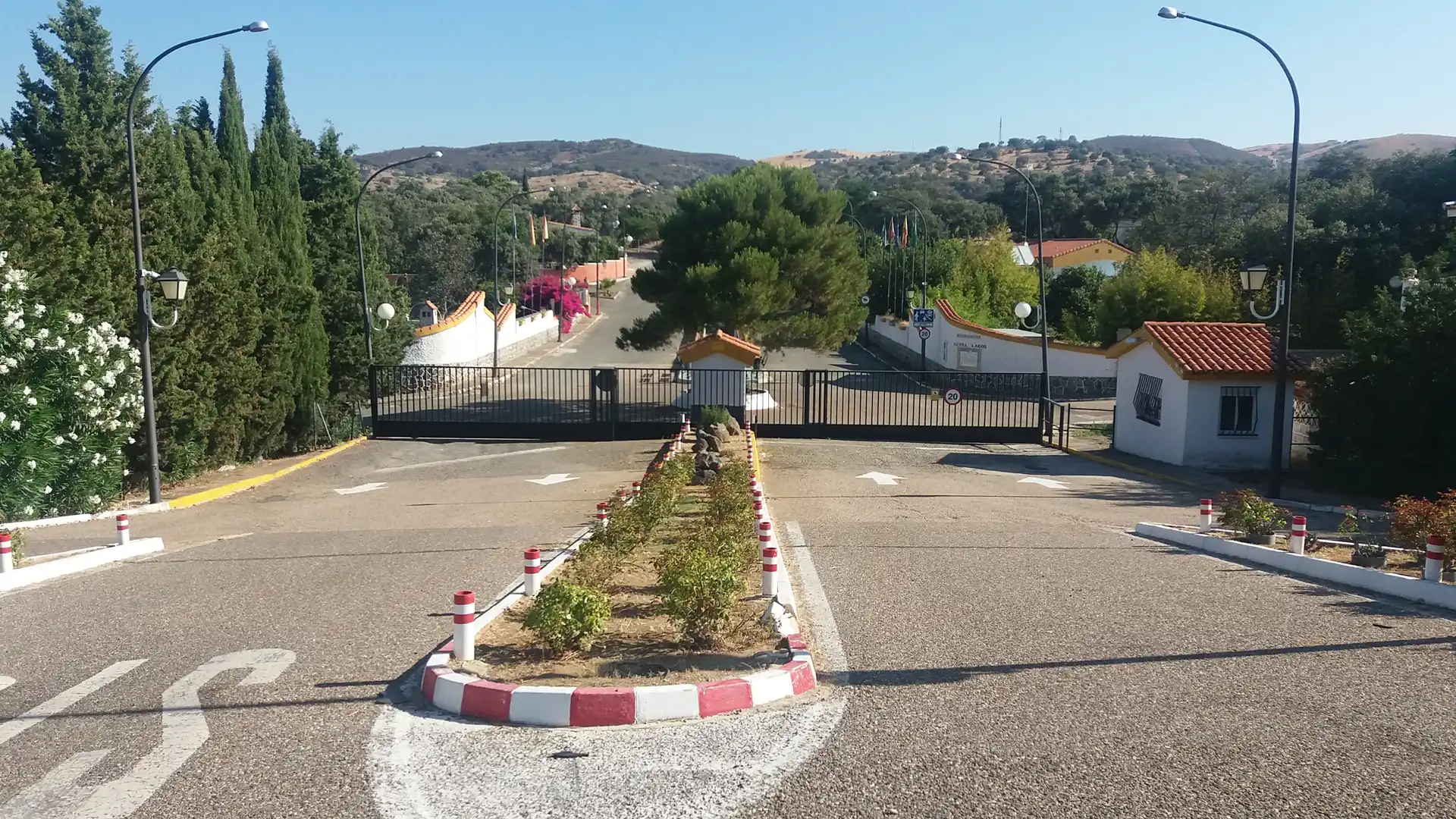 Parking of Houses for sale in El Garrobo
