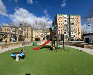 Vista exterior de Apartament en venda en Montequinto amb Aire condicionat i Terrassa