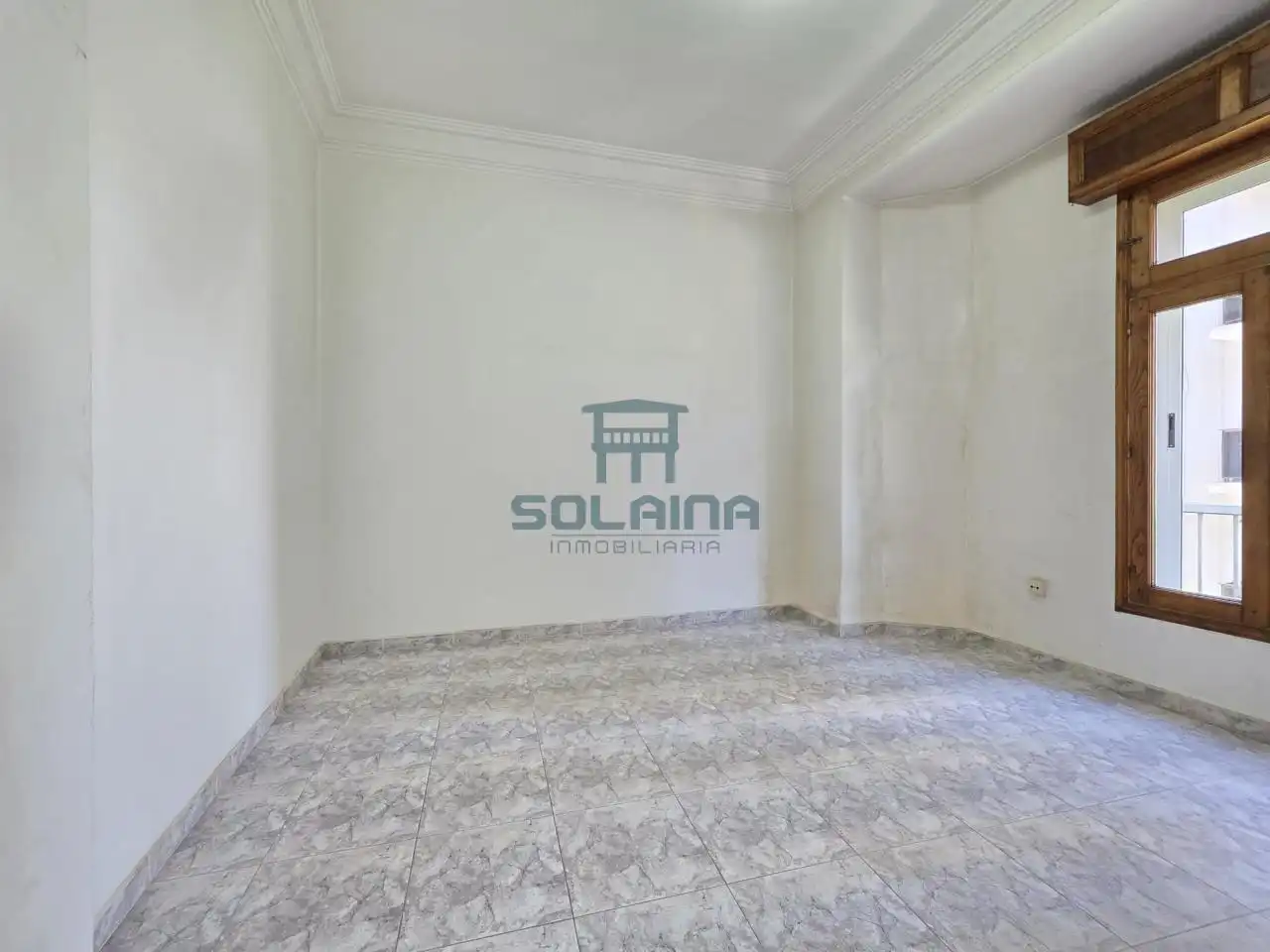 Flat for sale in Ourense Capital   with Heating, Storage room and Furnished