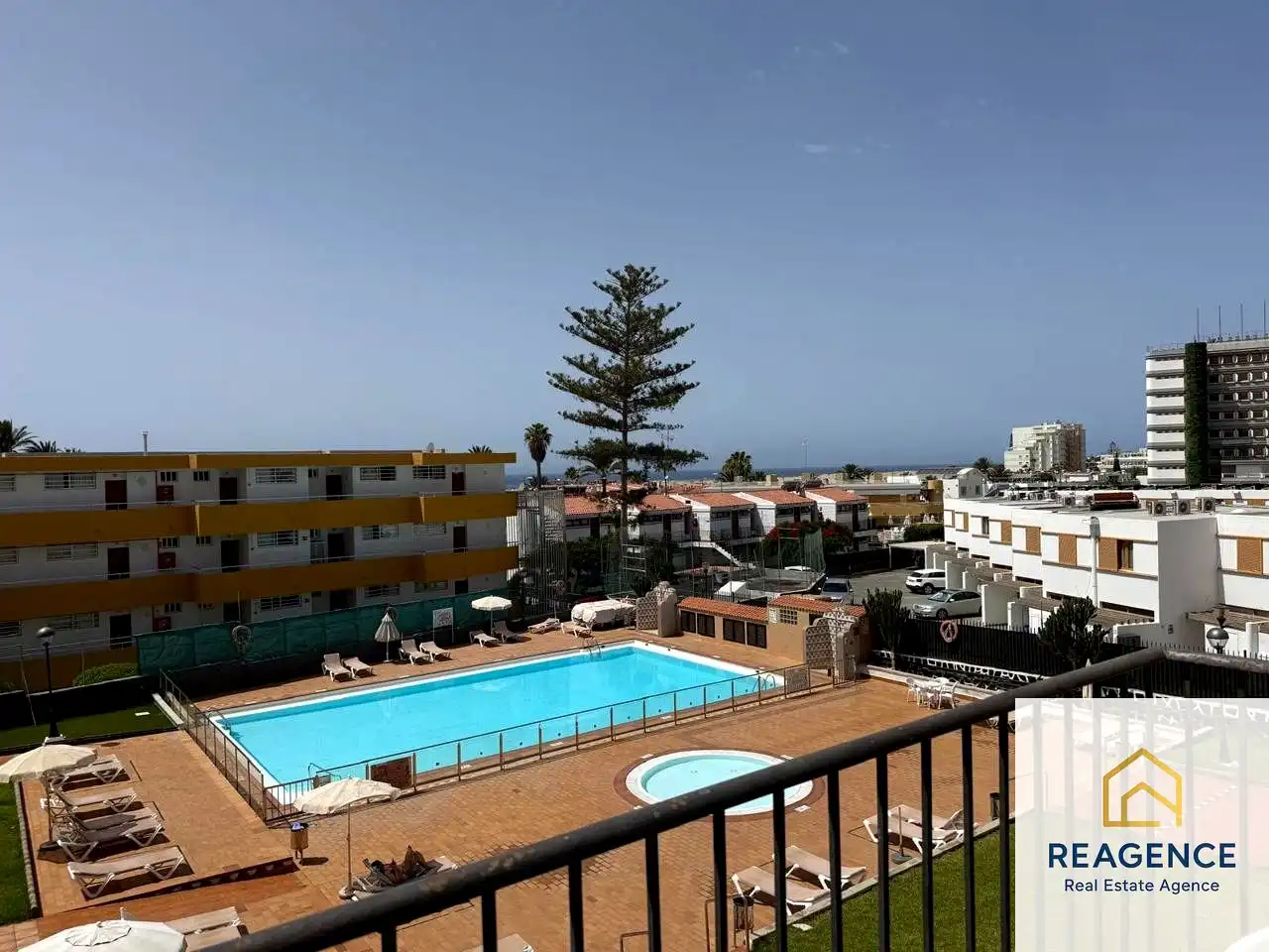 Exterior view of Flat for sale in Playa del Inglés