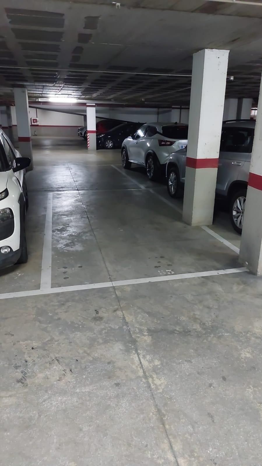 Parking of Garage to rent in Algeciras