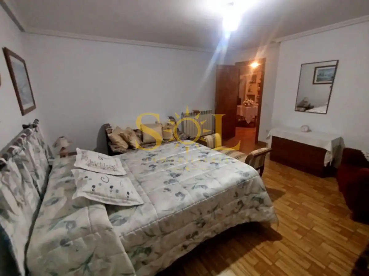 Habitación de Casa o chalet en venta en Carrocera con Calefacción, Jardín privado y Terraza