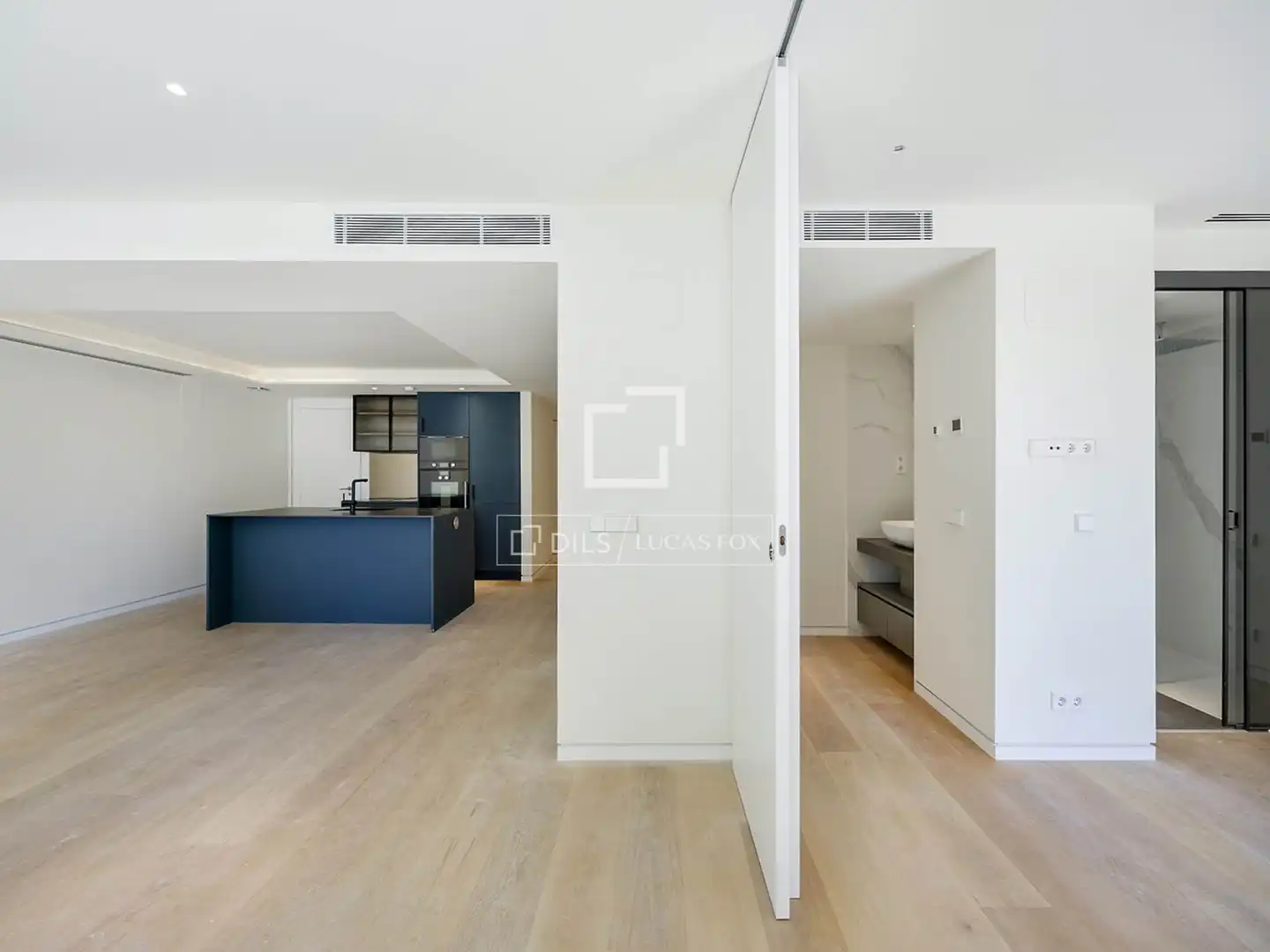 Piso en venta en Barcelona con Aire acondicionado, Terraza y Piscina