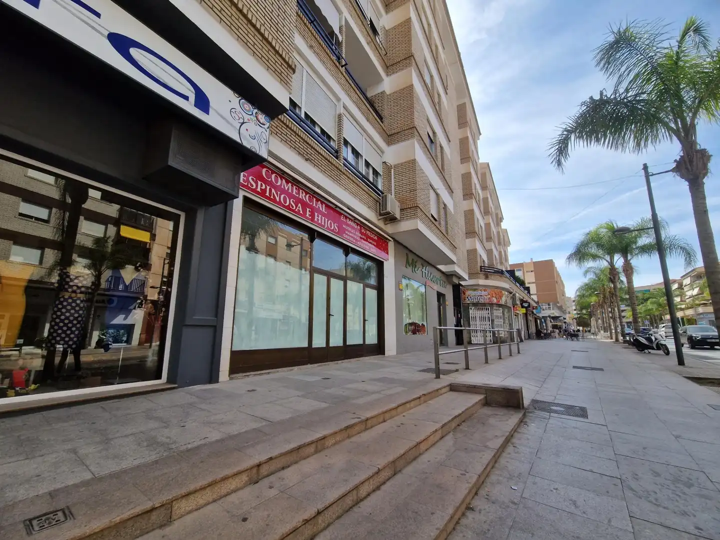 Local comercial en venda a Avenida SALOBREÑA 25, imagen 2