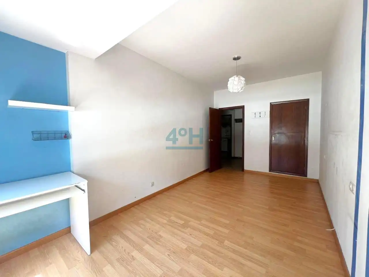 Sala de estar de Piso en venta en Ourense Capital  con Calefacción y Balcón