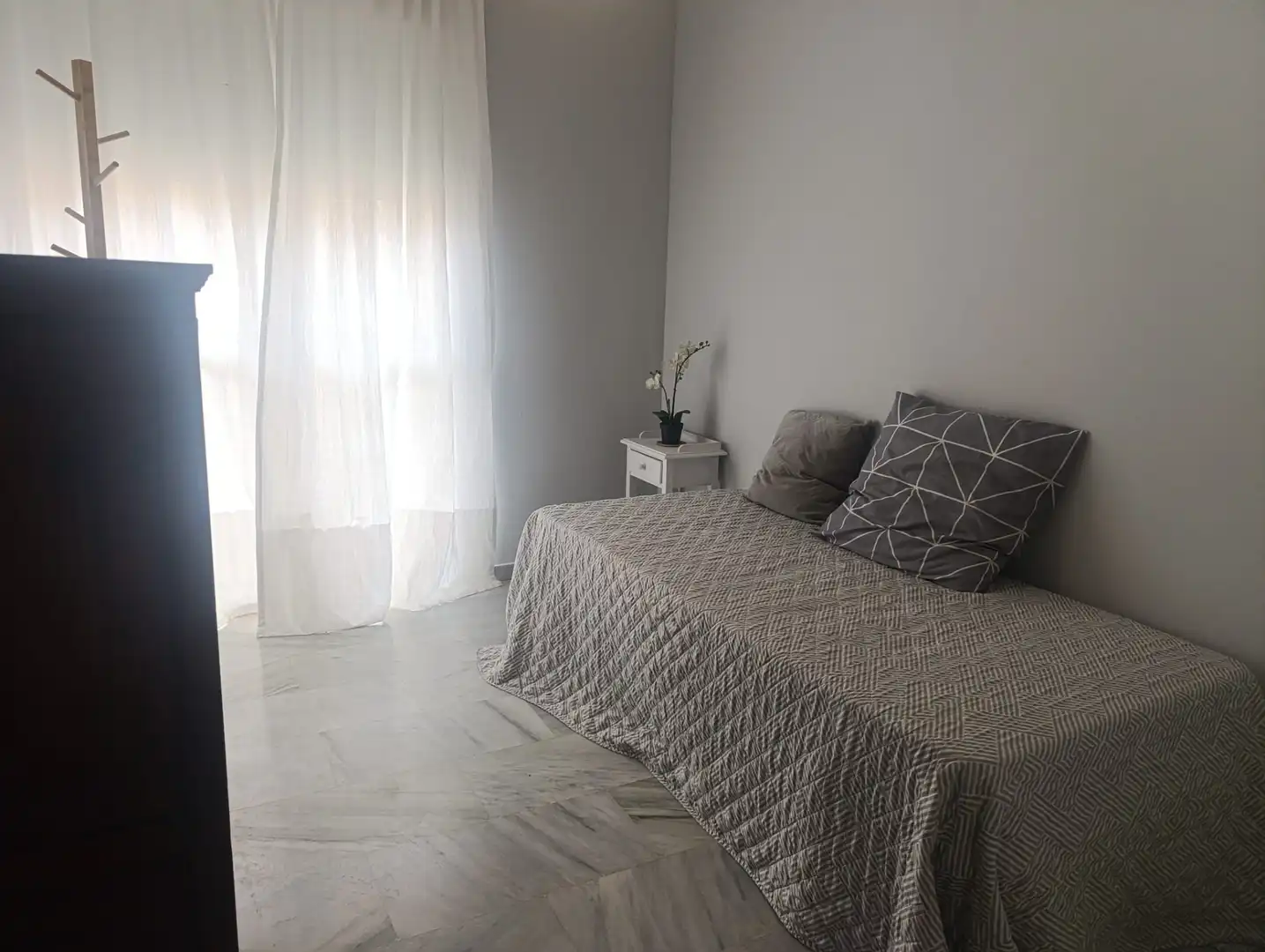 Habitación de Apartamento de alquiler con opción a compra en Málaga con Aire acondicionado, Terraza y Trastero