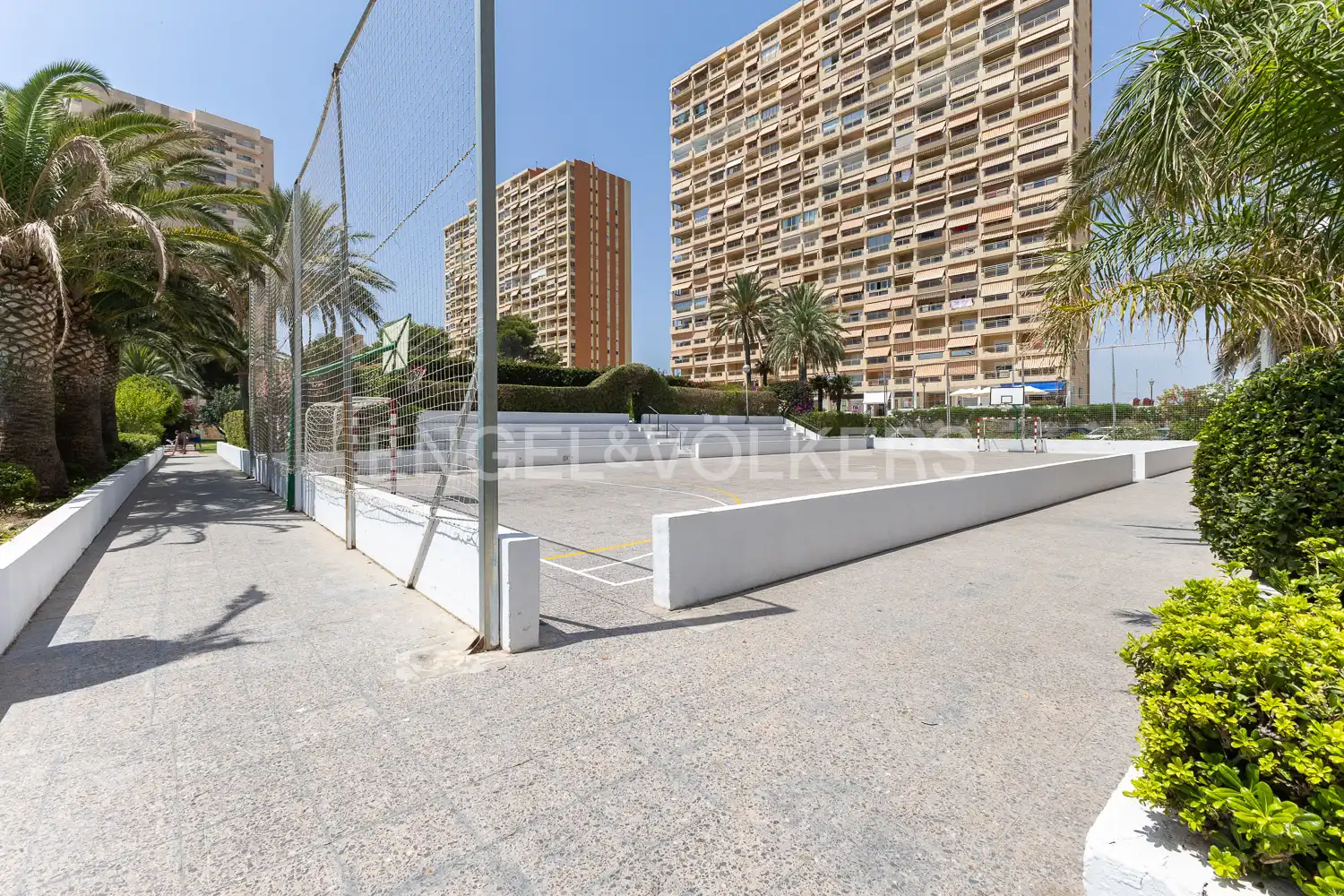 Exterior view of Houses for sale in El Puig de Santa Maria  with Air Conditioner, Heating and Private garden