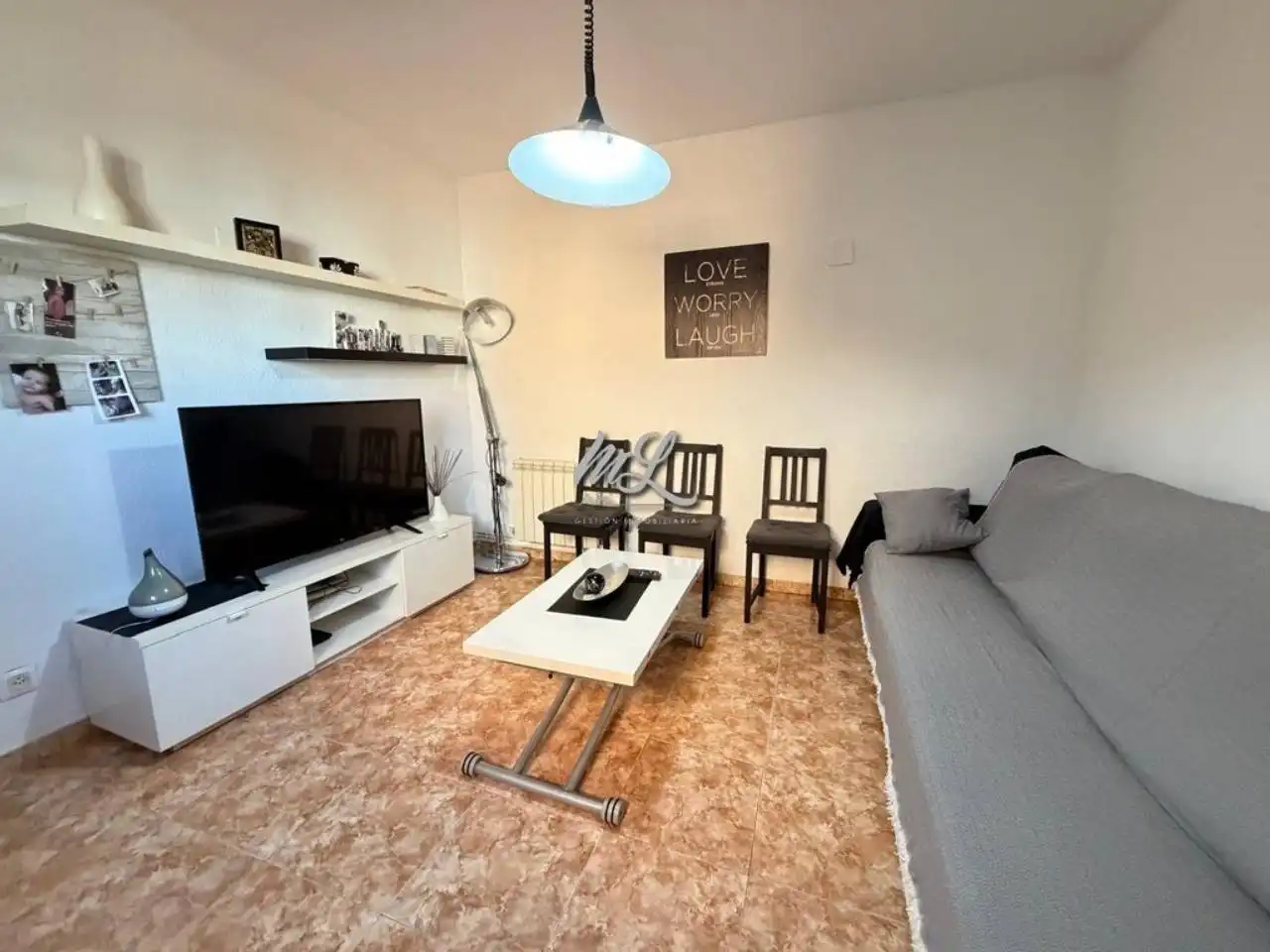 Sala d'estar de Casa adosada en venda en Villamiel de Toledo