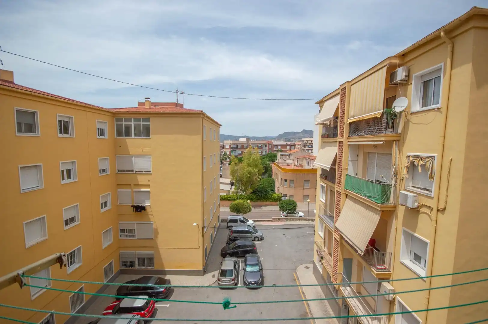 Vista exterior de Pis en venda en Petrer
