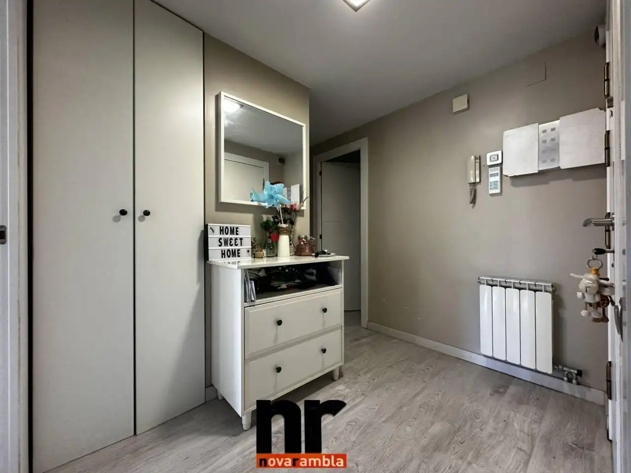 Wohnung zur Miete in Rambla Pinetons, Can Clos - Pinetons
