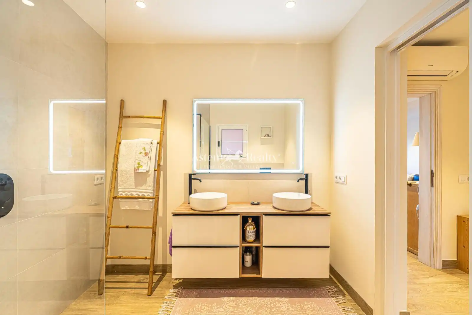 Baño de Casa o chalet en venta en Santiago del Teide con Aire acondicionado, Calefacción y Piscina