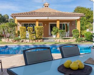 Jardí de Casa o xalet en venda en L'Eliana amb Aire condicionat, Terrassa i Piscina