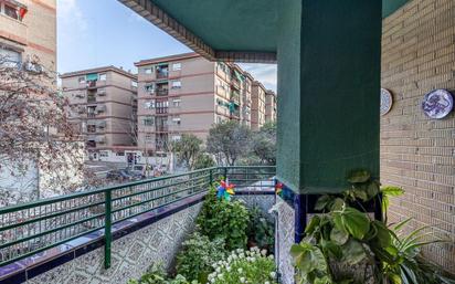 Exterior view of Flat for sale in  Granada Capital  with Air Conditioner, Heating and Parquet flooring