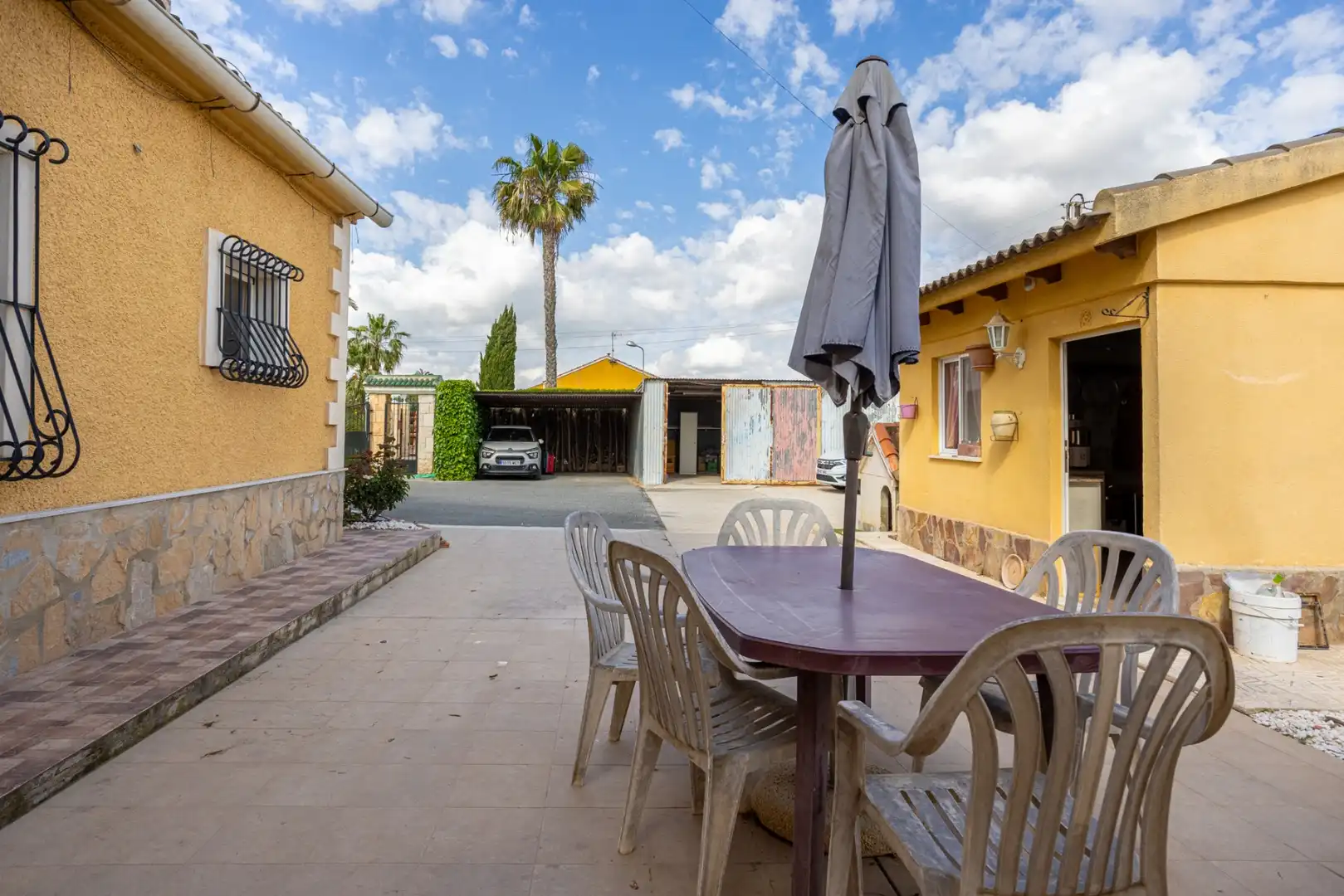 Vista exterior de Casa o chalet en venta en Elche / Elx con Piscina