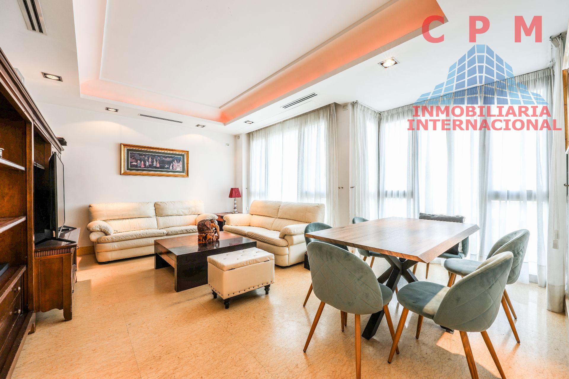 Sala d'estar de Pis de lloguer en  Madrid Capital amb Aire condicionat, Calefacció i Parquet