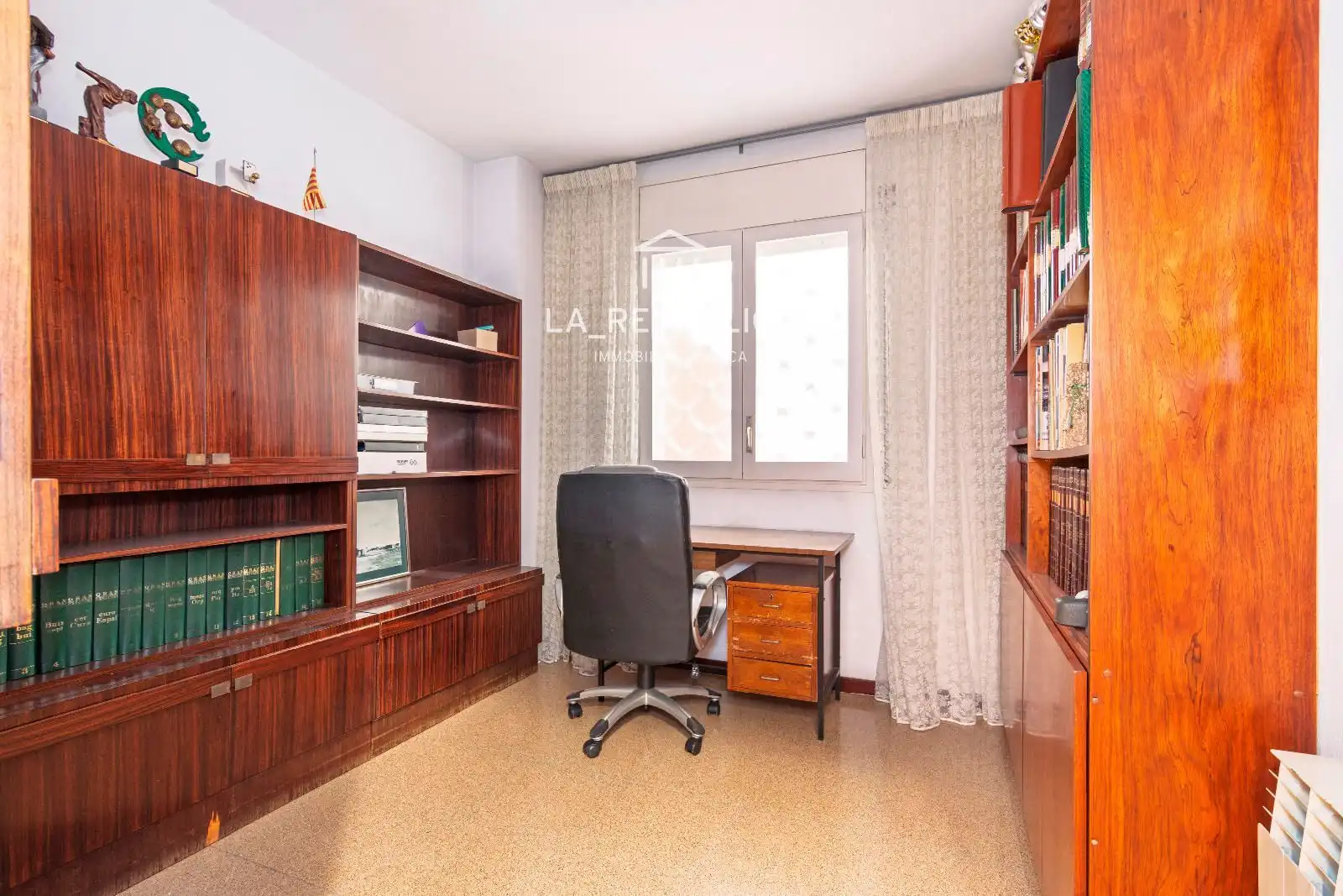 Habitación de Piso en venta en Barcelona con Calefacción, Terraza y Horno