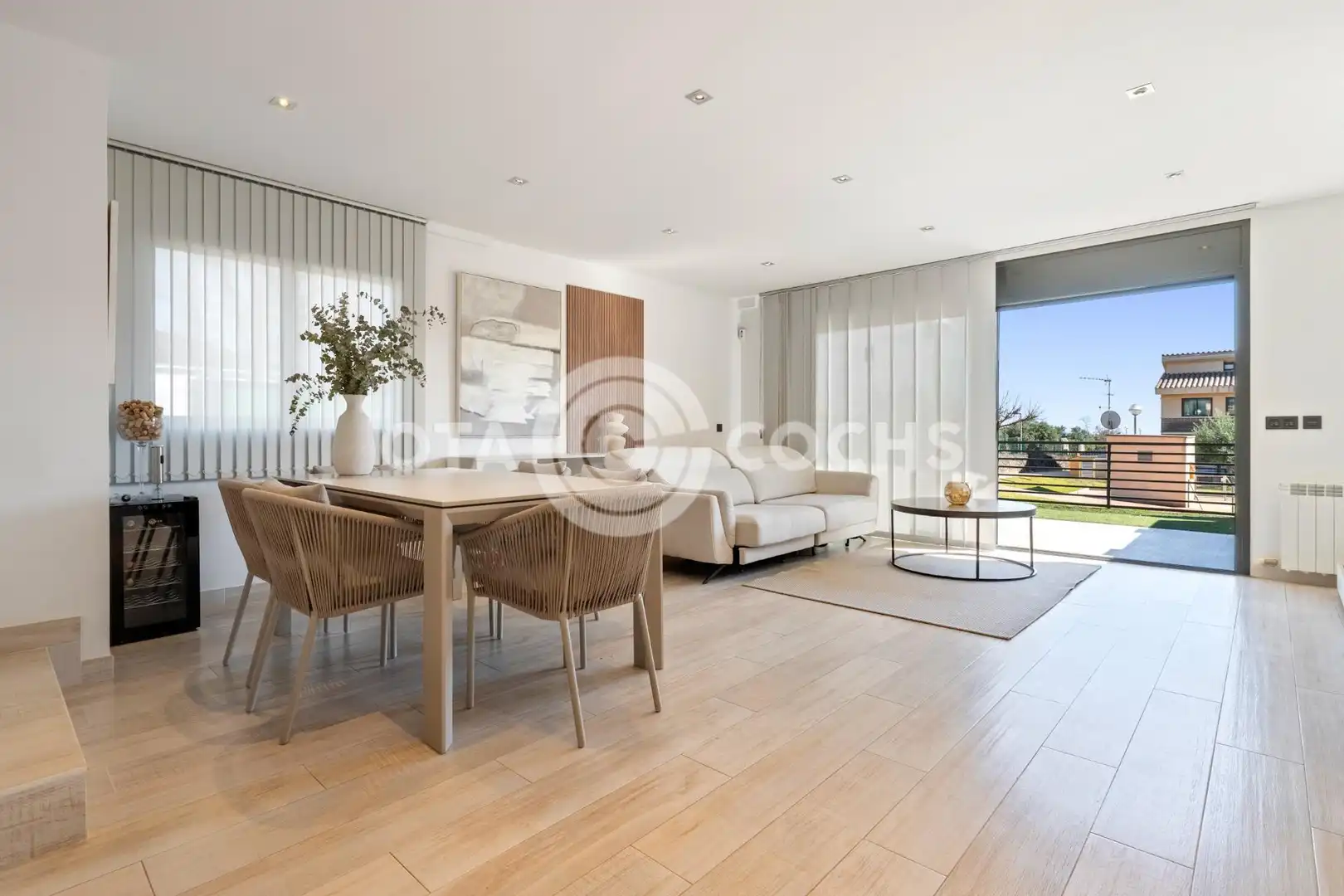 Living room of Detached homes for sale in Montbrió del Camp  with Air Conditioner, Private garden and Terrace
