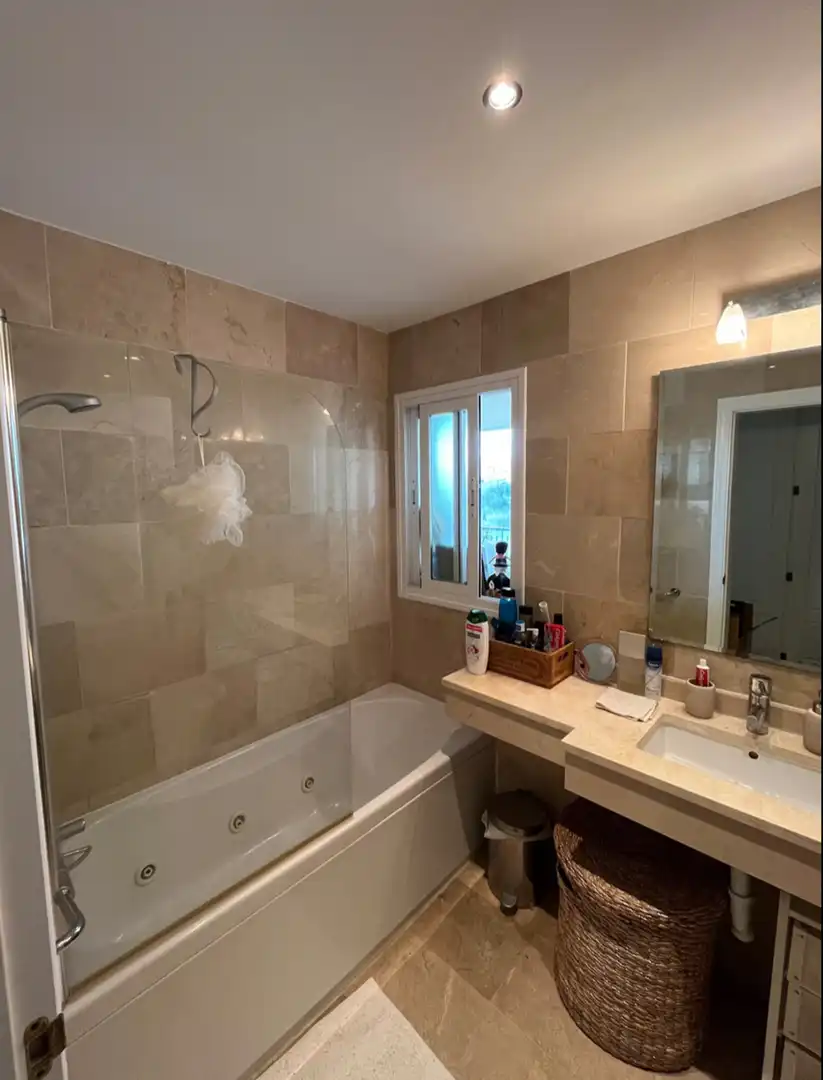 Bany de Apartament de lloguer en Mijas amb Terrassa i Moblat