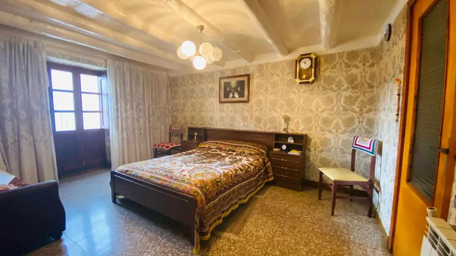 Schlafzimmer von Einfamilien-Reihenhaus zum Verkauf in Portell de Morella mit Abstellraum, Möbliert und Balkon