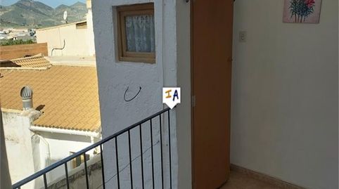 Foto 4 de Casa adosada en venta en Castillo de Locubín, Jaén