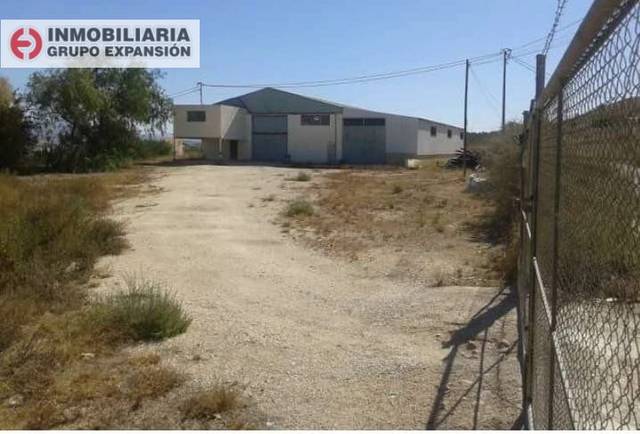 Nave industrial en Venta en La Serranica - Sagrado Corazón