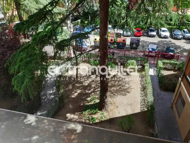 Piso de alquiler en Madrid con Terraza, Amueblado y Lavadora