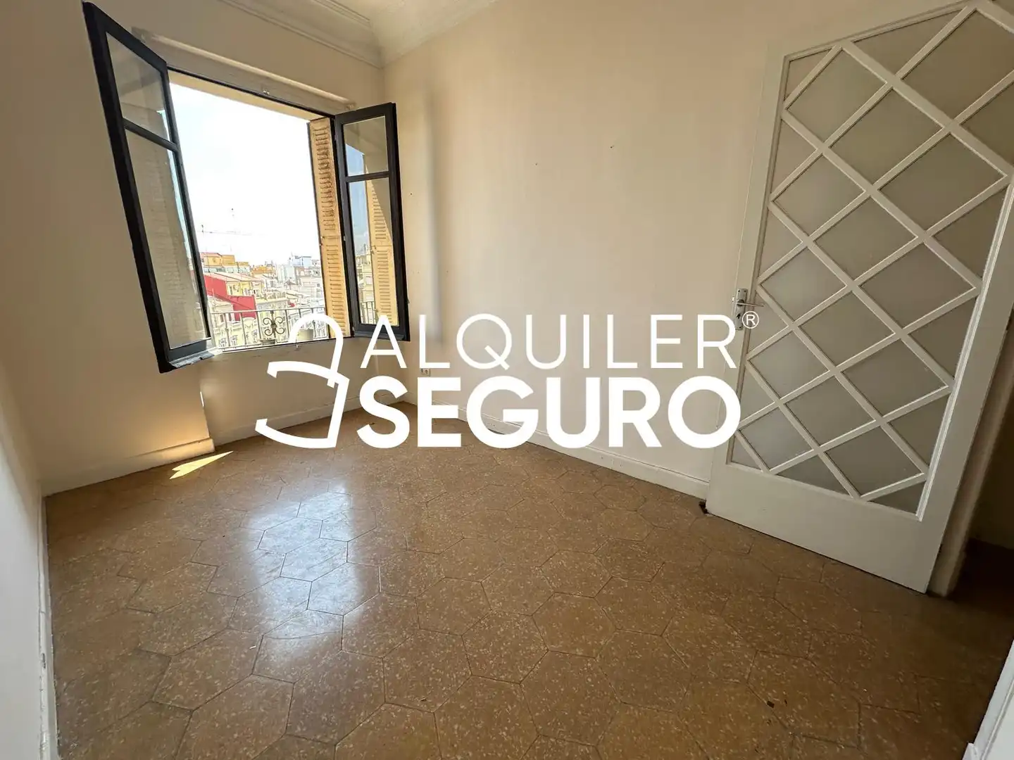 Piso con ascensor en alquiler en Obispo Amigo, imagen 4