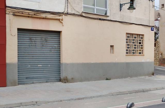 Local comercial en Alquiler en MONTDUBER en Batoi