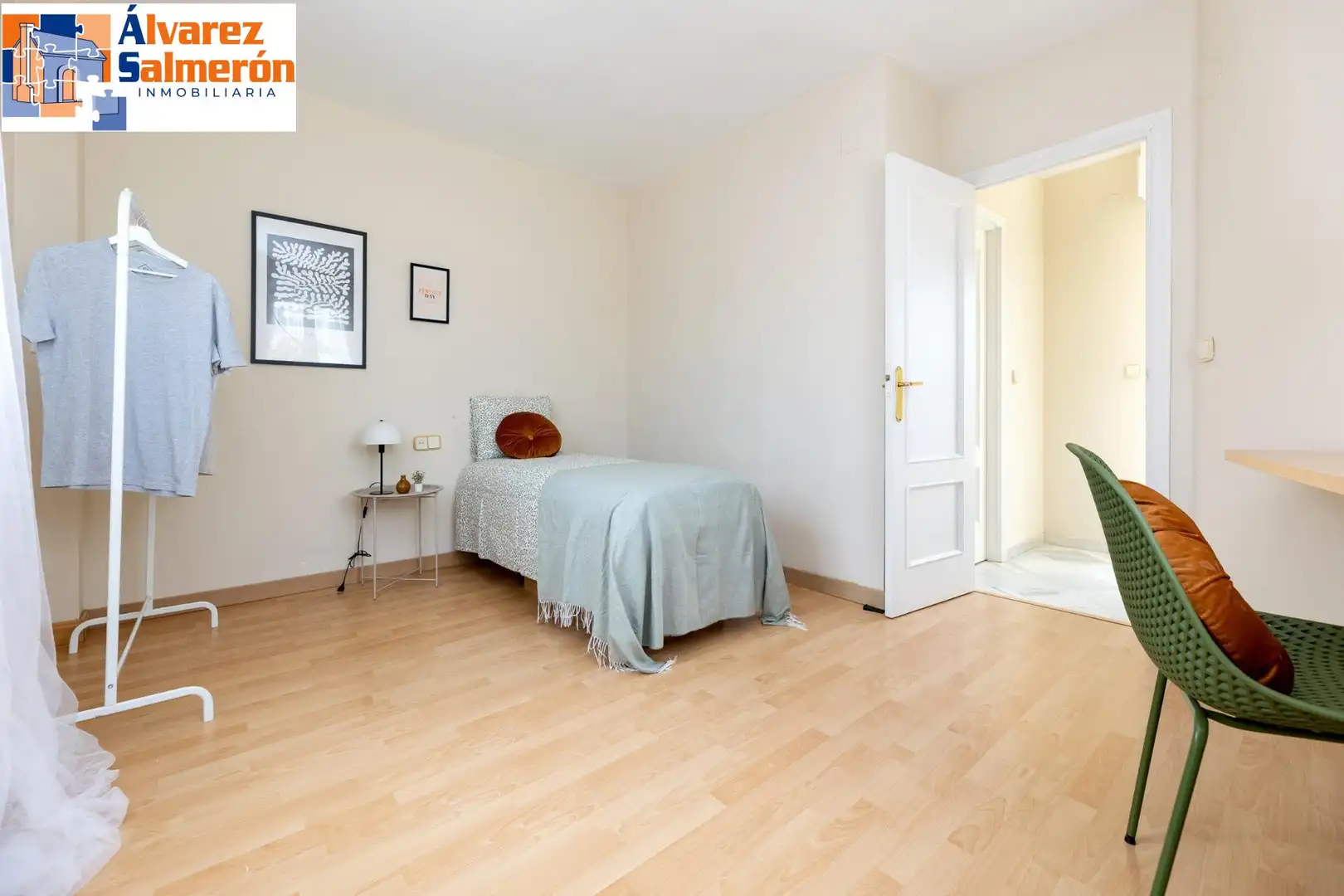 Bedroom of Houses for sale in Granada  with Air Conditioner, Private garden and Terrace