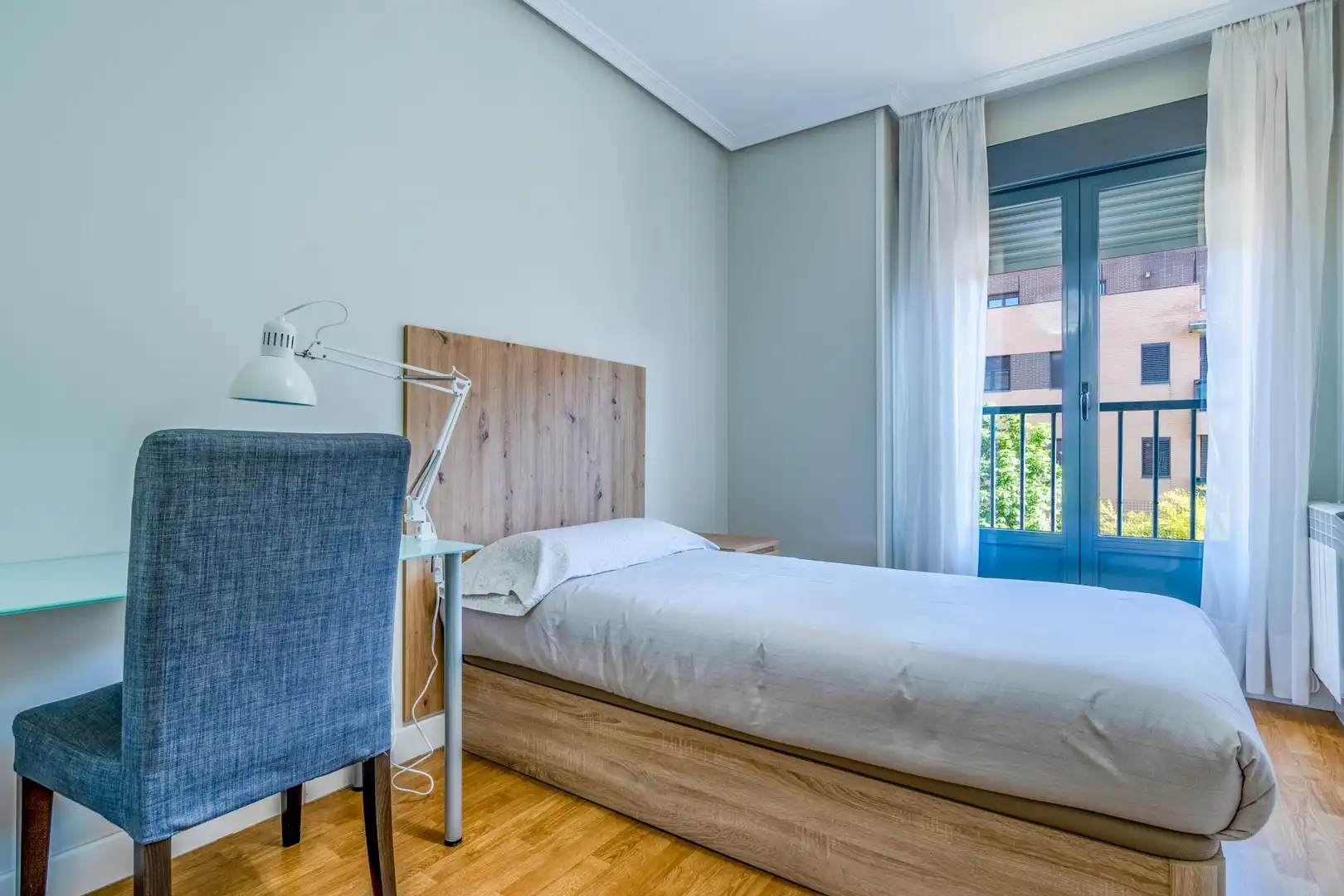 Bedroom of Apartments for sale in Las Rozas de Madrid  with Air Conditioner, Heating and Private garden