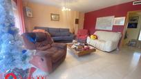 Sala d'estar de Casa adosada en venda en Cabanes amb Aire condicionat, Calefacció i Terrassa